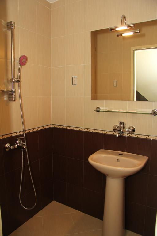 סופיה Hotel - Restaurant Chairite מראה חיצוני תמונה